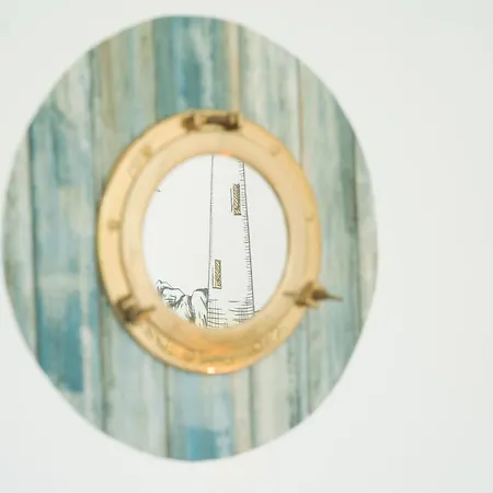 Elly's Luetten Leuchtturm Sued *